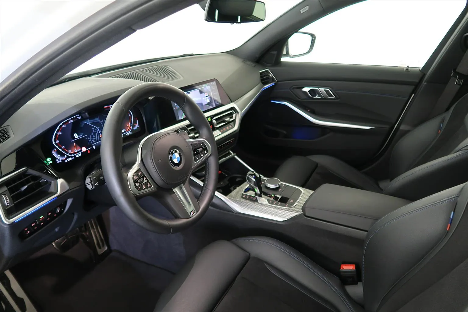 BMW 330d xDriveTouring M Sport xDrive  Image 6