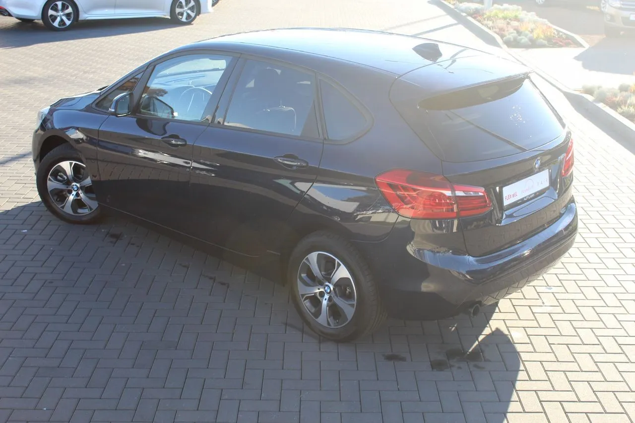 BMW 2er Reihe 218i Sport Line...  Image 7