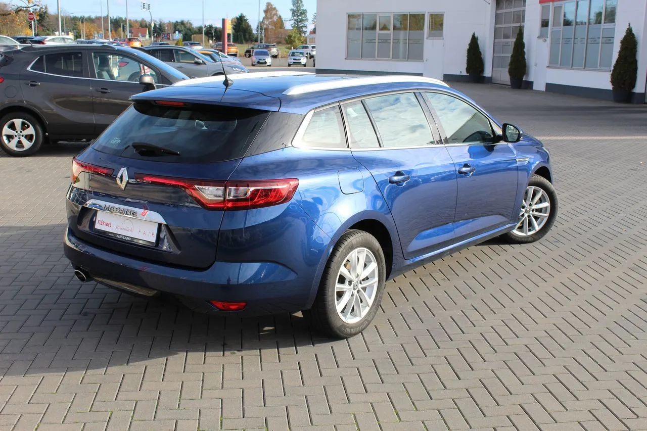 Renault Megane IV Grandtour 1.2 TCe...  Image 4